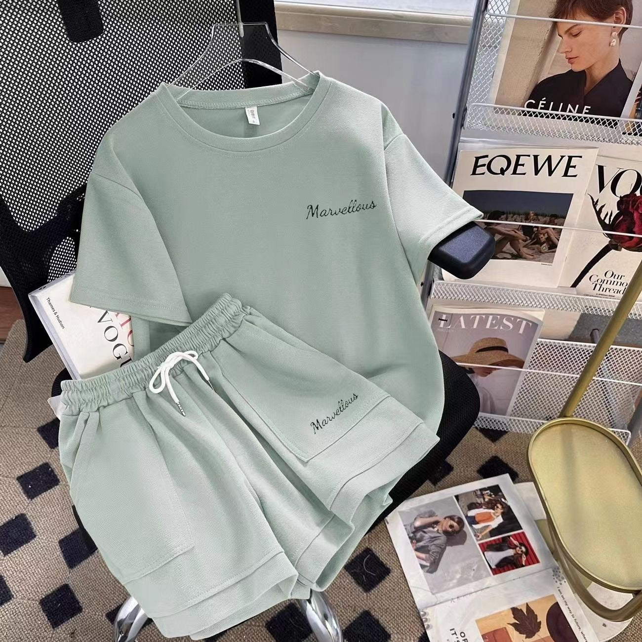 Casual Running Sportswear suit Women's Summer Korean-style Loose White Foreign-style Short-sleeved Shorts Student Two-piece Fashionable Set