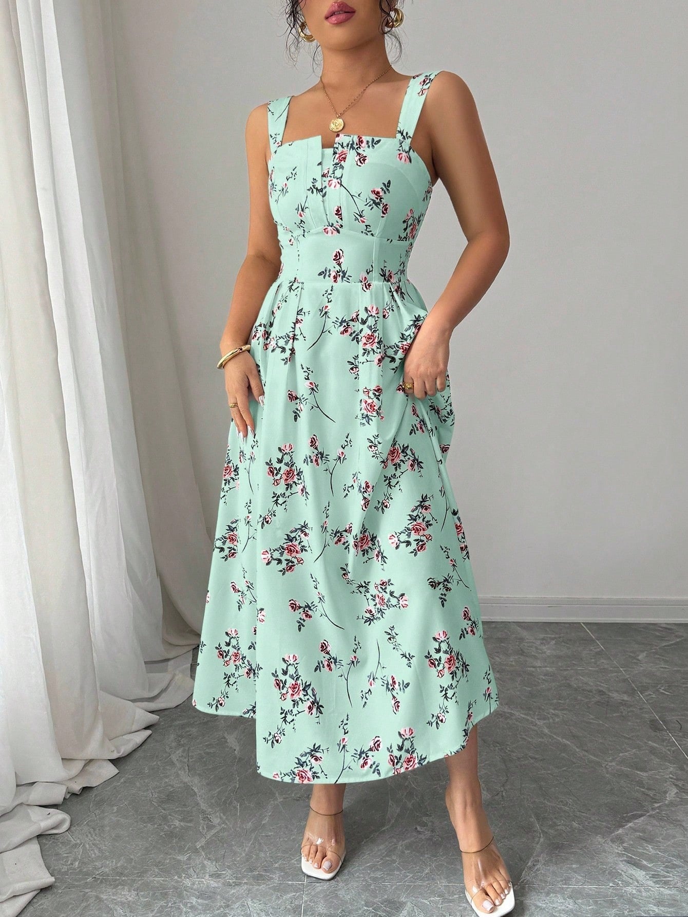 European and American New Style French Dress, Cross-Border Summer Spaghetti Strap Waist-Cinching Women's Casual Travel Floral A-Line Long Dress