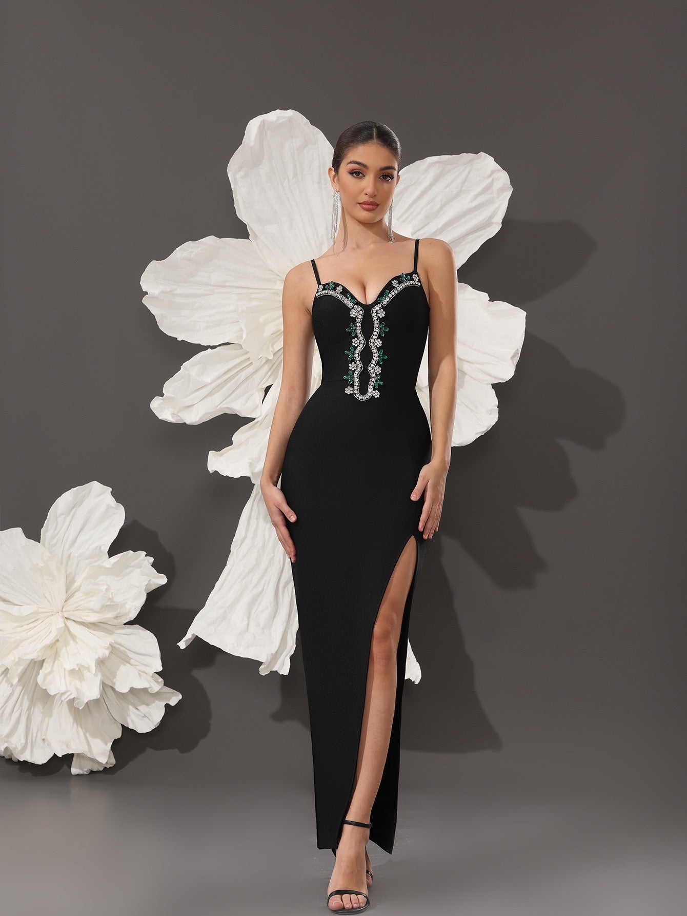 In Stock | Sexy European and American Style Women's Dress with Heavy Rhinestone Embellished Off-Shoulder Strapless Dress, Slim Fit, Elegant Slit Evening Gown