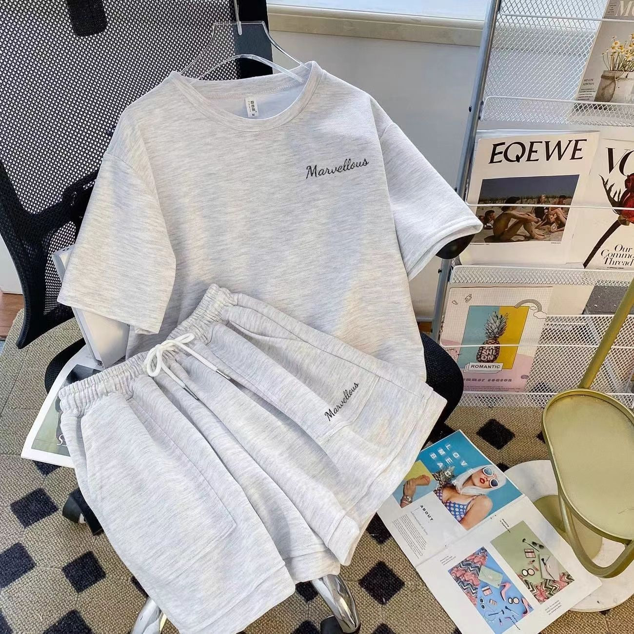 Casual Running Sportswear suit Women's Summer Korean-style Loose White Foreign-style Short-sleeved Shorts Student Two-piece Fashionable Set
