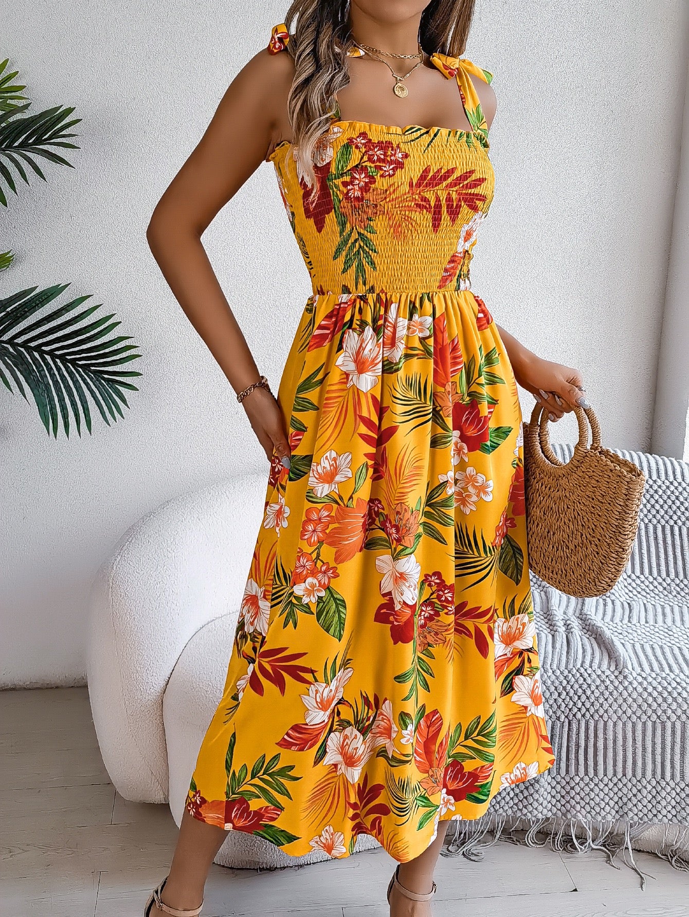 2025 European and American Floral Lace-Up Waist-Cinching Backless Slip Dress for Women, Retro Artistic Style, Long Dress for Vacation and Beach