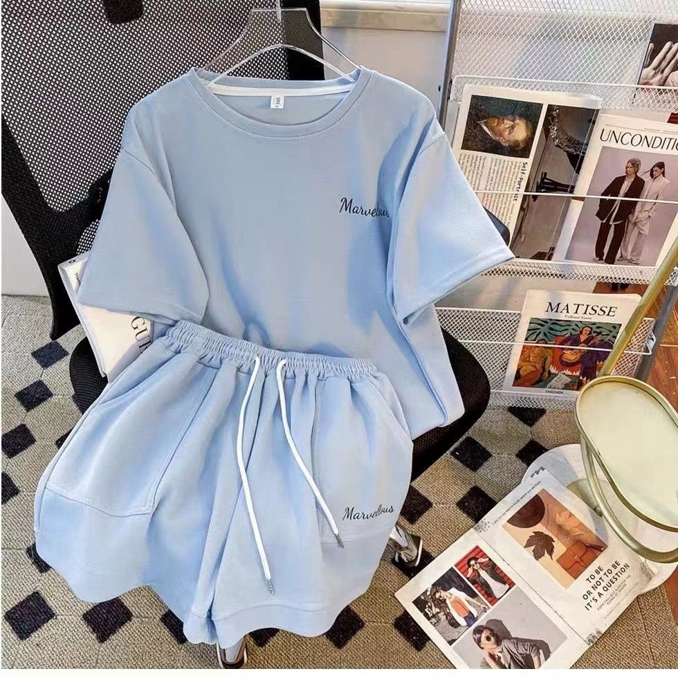 Casual Running Sportswear suit Women's Summer Korean-style Loose White Foreign-style Short-sleeved Shorts Student Two-piece Fashionable Set