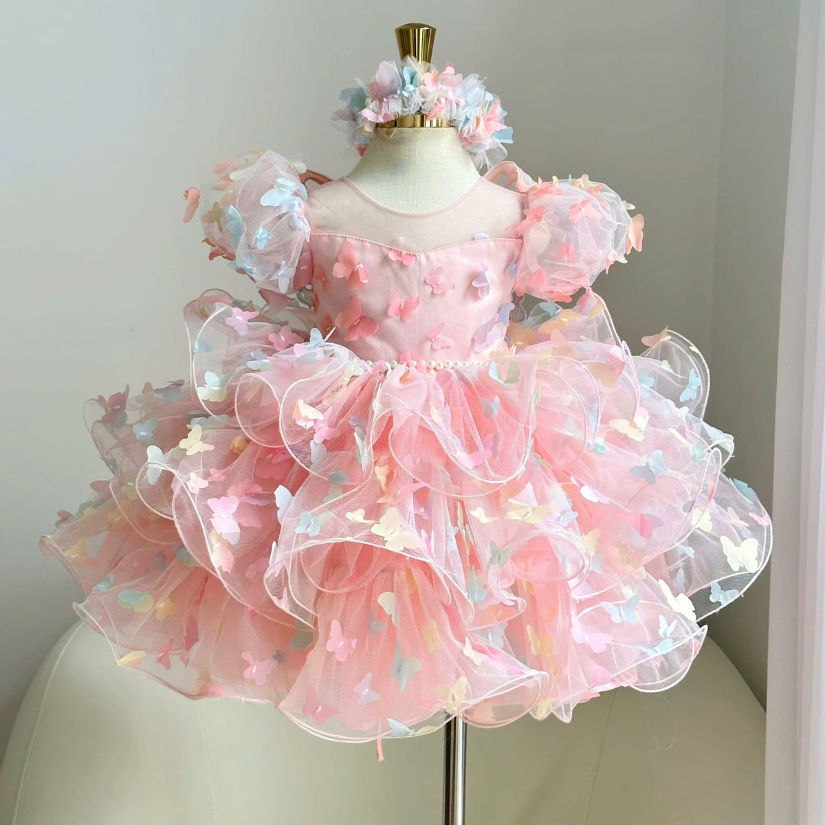 New Luxurious Niche One-Year-Old Girl's Dress with Solid Color Butterfly Accessories, Puff Sleeves, Comfortable and Cute Party Dress