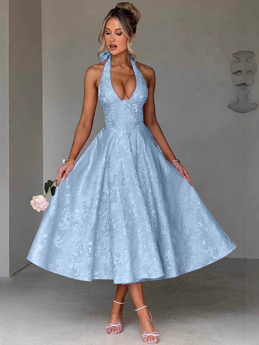 European and American Style V-Neck Halter Jacquard Dress, High-End Sleeveless Backless Evening Gown with Waist-Cinching Fit for Spring and Summer