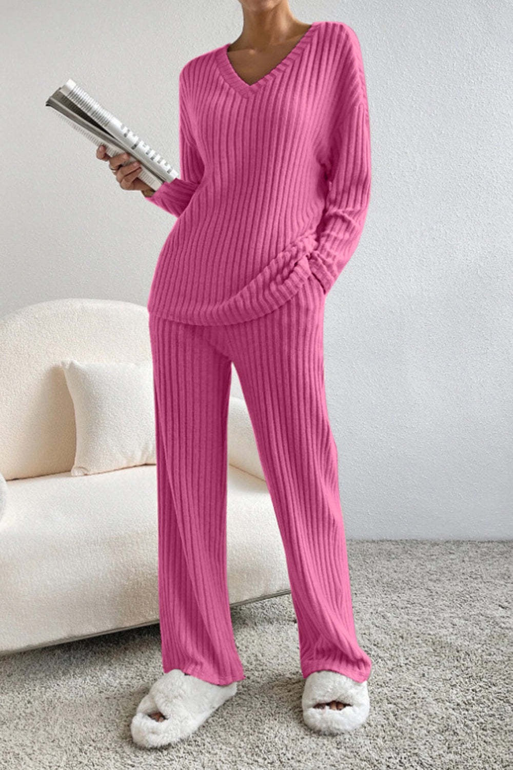 Cross-border two-piece suit for women 2024 autumn new style fashion casual straight pants temperament loose V-neck pit striped knitted suit