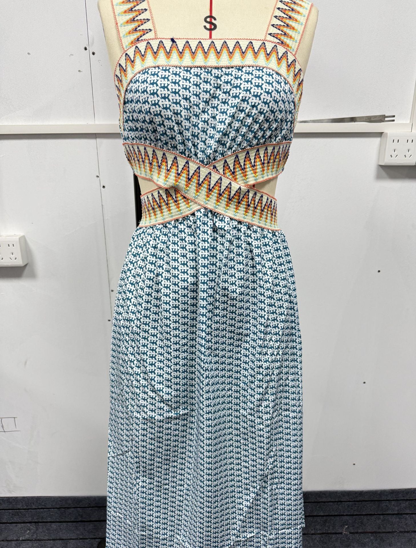 2025 Summer New Style Tube Top Backless Suspender Dress Retro Printed Long Skirt Cross-Border Foreign Trade Amazon Style for Women