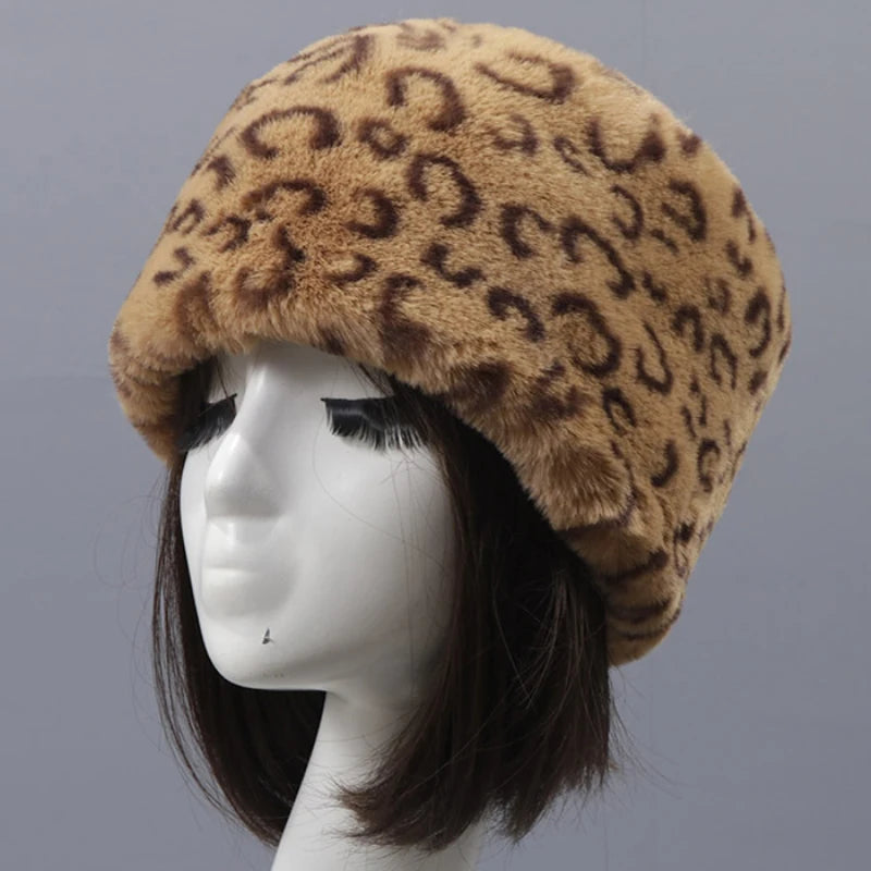 HT3451 Women Winter Hat Leopard Faux Fur Hat Ladies Thick Warm Winter Skullies Beanies Female Bomber Hat Flat Top Russian Hat