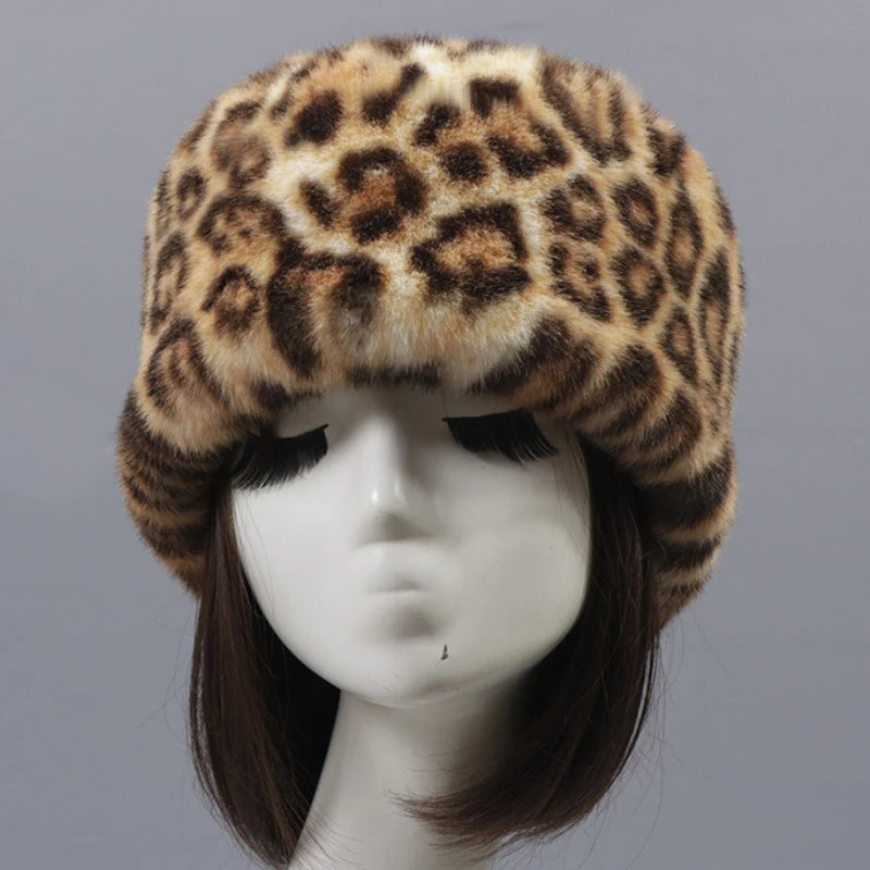 HT3451 Women Winter Hat Leopard Faux Fur Hat Ladies Thick Warm Winter Skullies Beanies Female Bomber Hat Flat Top Russian Hat