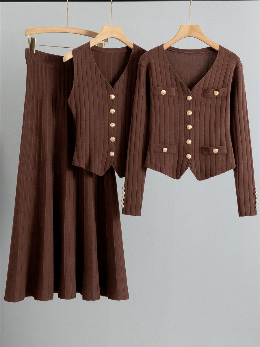 Korean version of slim fit small Chanel style skirt sweater three-piece suit women 2025 autumn and winter new vest knitted cardigan suit