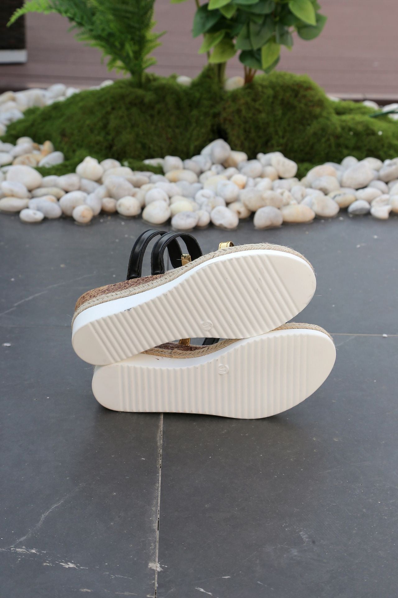 Women's wedge heel slippers 2024 summer European and American large size new color matching fish mouth beach sandals women spot wholesale