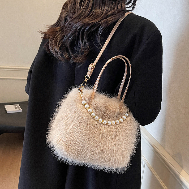 Furry handbag 2024 new fashion pearl furry small square bag spring and summer texture ladies messenger bag