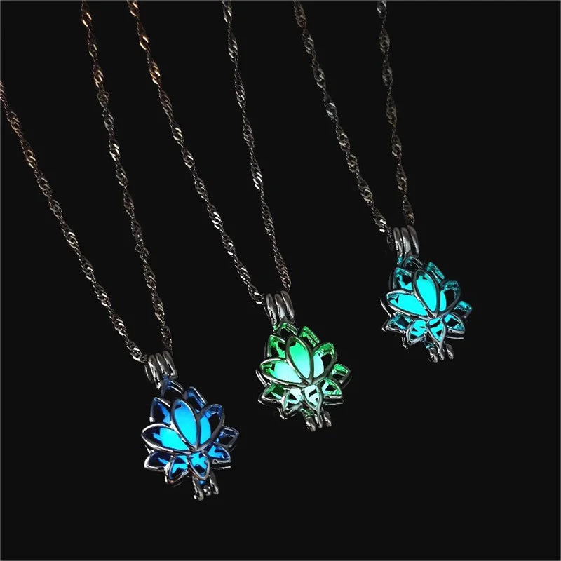 Popular Lotus Night Glow Pendant Collar Chain Noctilucent Necklace  FAshion Jewelry For Children Girls Accessories Gifts