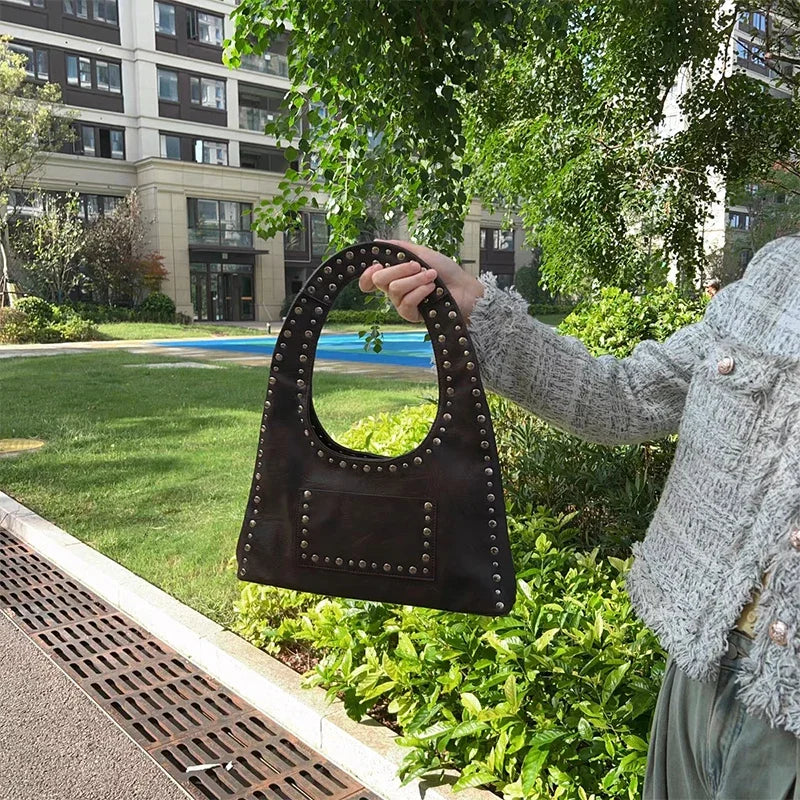 New Brand Rivet Decor Design Vintage Shoulder Bag Punk Handbag Coffee Underarm Bag High Capacity Luxury Design Lady Tote Bag
