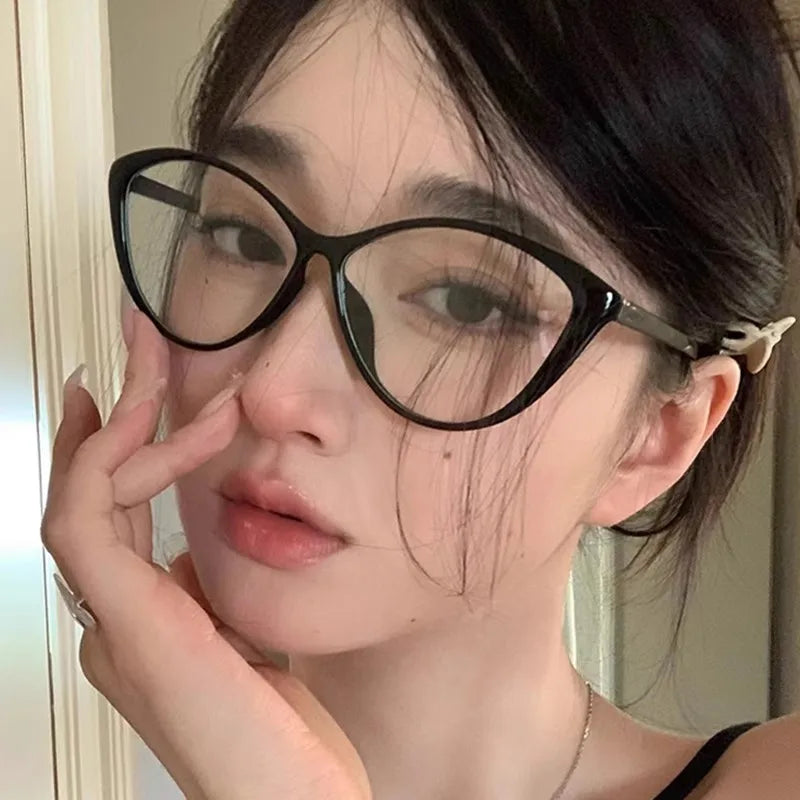 Sexy Cat Eye Triangle Anti-Blue Light Glasses Spicy Girls  Blue Light Blocking Eyeglasses Fashion Retro Transparent Eyeglasses