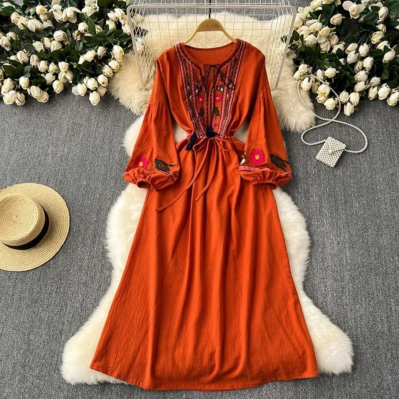 2025 New Spring Autumn Vacation Retro Ethnic Embroidery Dress Lantern Long Sleeve Waist Bohemian Dress A157