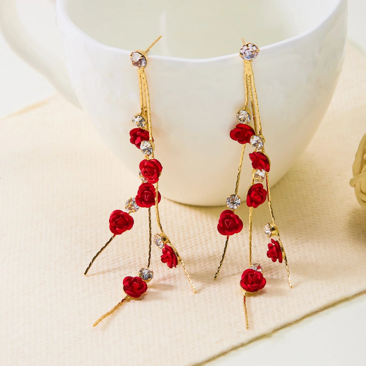 Fashion Red Rose Petal Drop Earrings for Women Bijoux Purple Rose Gold Color Long Tassel Dangle Earrings Wedding Party Jewelry