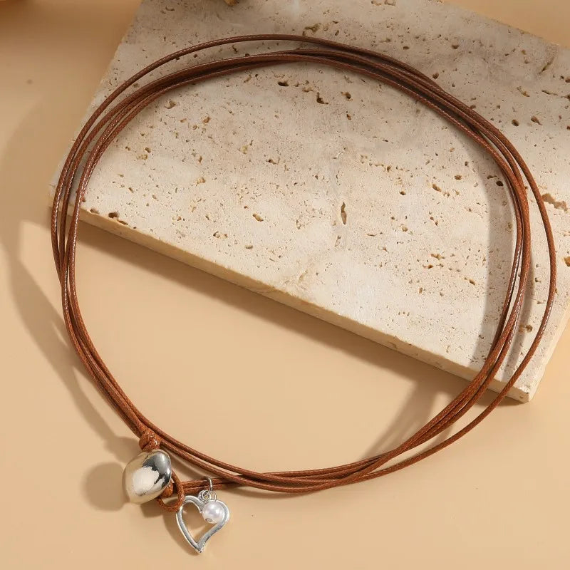 Ethnic Style Vintage Round Pendant Necklace for Women Bohemian Style Beaded Leather Cord Party Birthday Jewelry Gifts for Wife